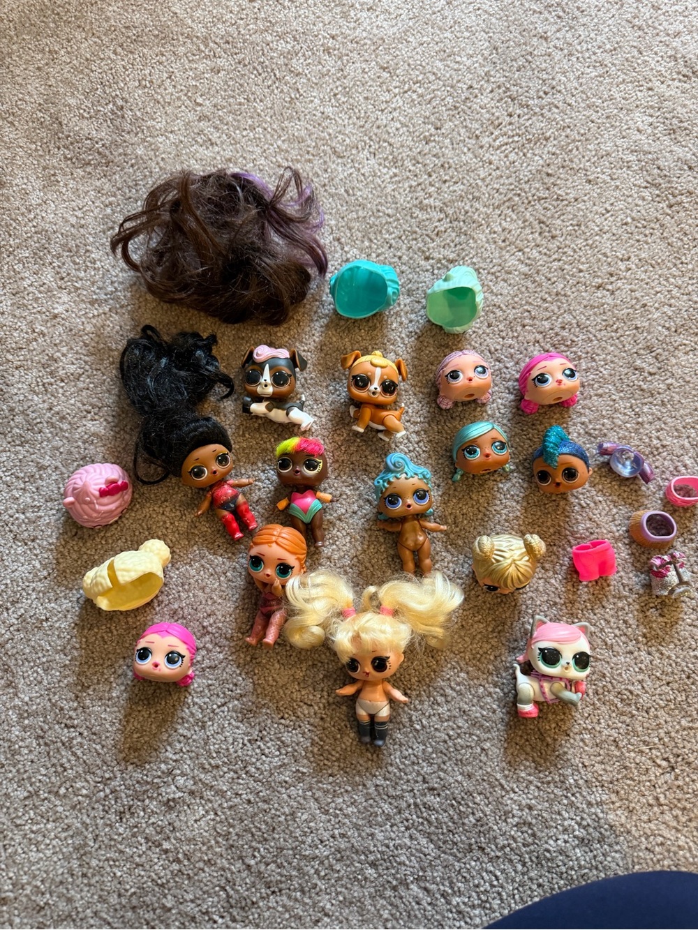 L.O.L. Surprise! Mini Dolls Set with Pink, Aqua, Blonde & Teal Accents
